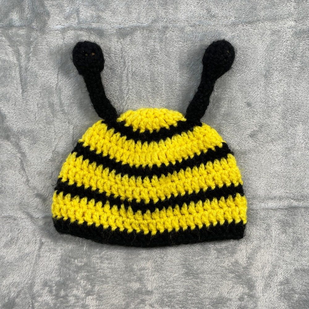 Adorable Crochet Bee Hat for Babies and Toddlers with Cute‎ Antennae